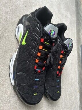 Men's Nike Air Max Plus SE Black/Lemon Venom-White DA5561 001 Size 11 WORN ONCE!